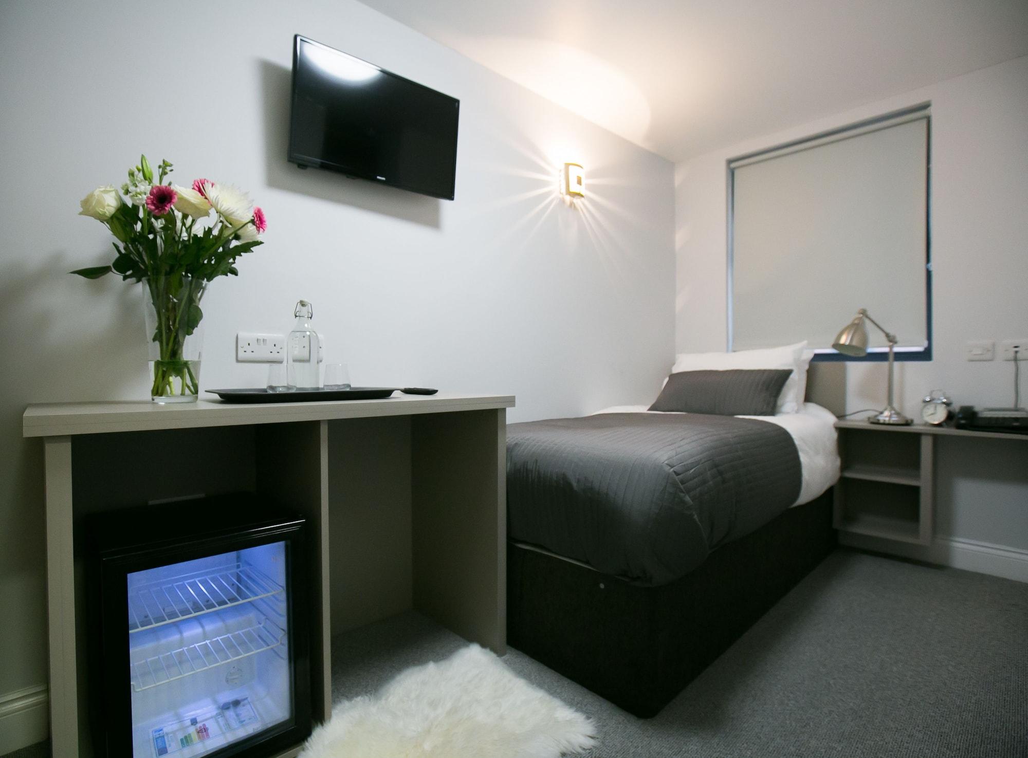 Belvilla Ilford Hill Hotel London Экстерьер фото