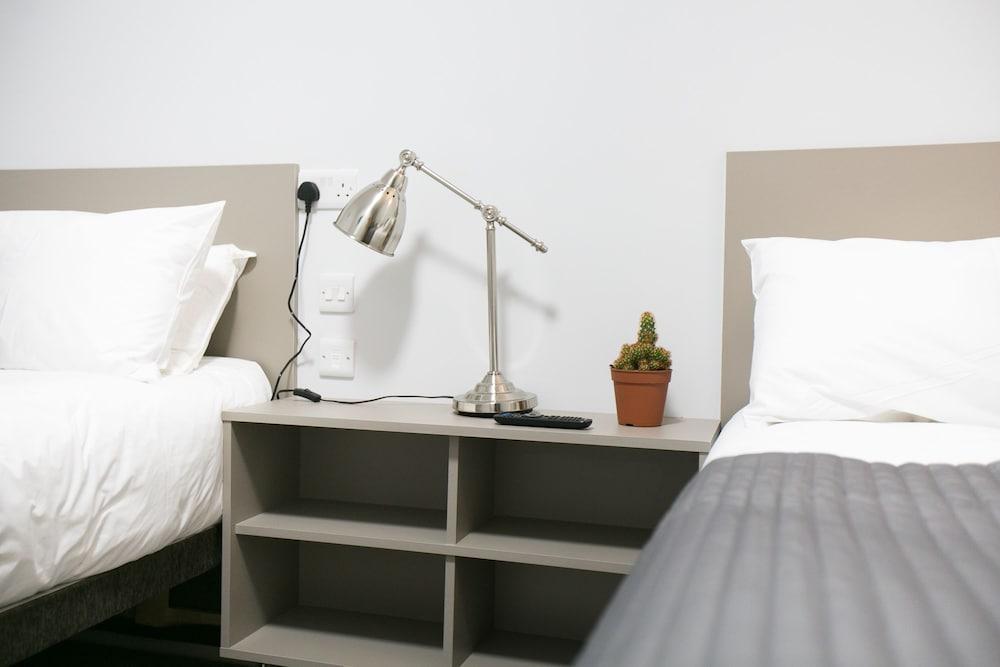 Belvilla Ilford Hill Hotel London Экстерьер фото