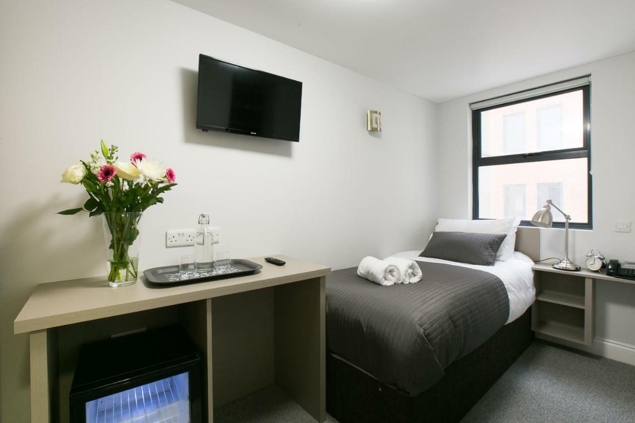Belvilla Ilford Hill Hotel London Экстерьер фото