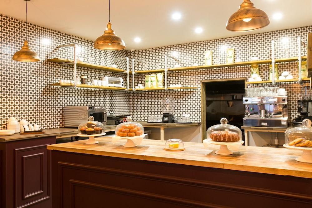 Belvilla Ilford Hill Hotel London Экстерьер фото